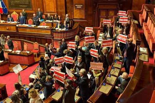 Approvata riforma della giustizia, opposizioni in rivolta riforma giustizia