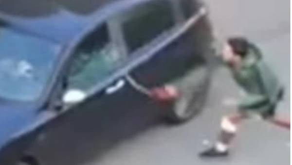 Torino, rissa tra Rom a colpi di machete