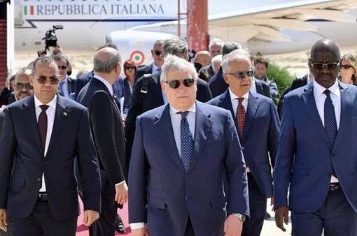 Migranti, Tajani e Piantedosi in Africa: accordi bilaterali per favorire flussi regolari Tajani e Piantedosi in Africa