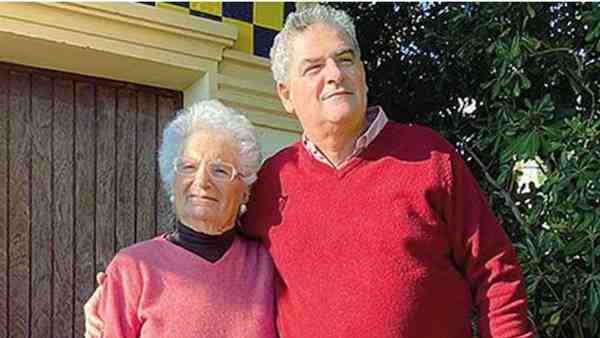 Adesione a FI, Belli Paci: ‘mia madre ha detto vai’ Adesione a FI, Belli Paci: ‘mia madre ha detto vai’