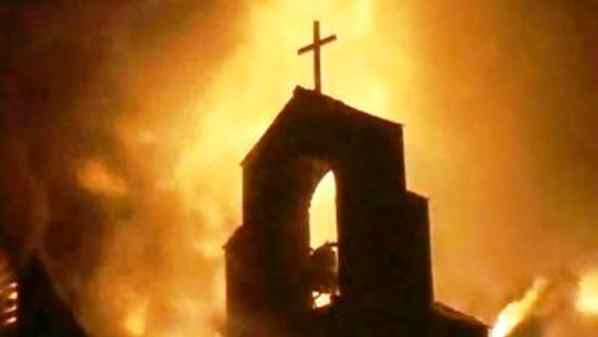 Germania, record di incendi dolosi contro chiese cristiane Germania, record di incendi dolosi contro chiese cristiane