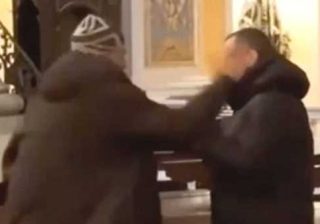 Imperia, parroco picchiato da straniero che fuma in chiesa