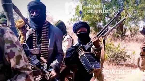 nigeria assalto a scuola cattolica rapiti 100 studenti