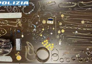 refurtiva banda di albanesi