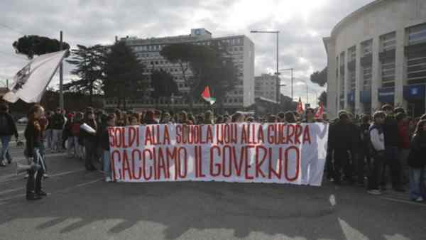 “No Meloni Day”, studenti: ‘vogliamo 20 miliardi per università e ricerca’ “No Meloni Day”, studenti: ‘vogliamo 20 miliardi per università e ricerca’