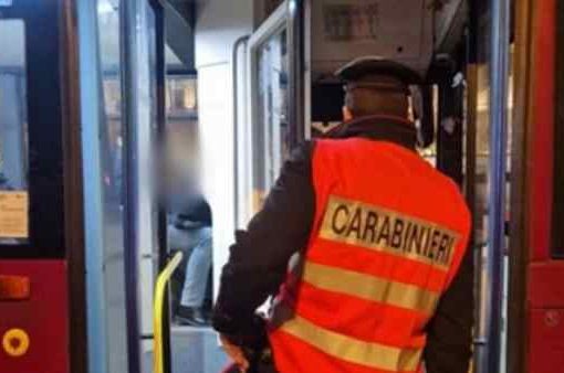 carabinieri bus