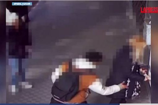 rapinata al bancomat