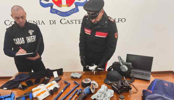 carabinieri refurtiva