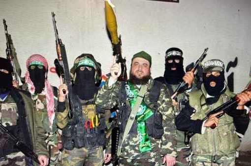 L'imam con il lanciarazzi