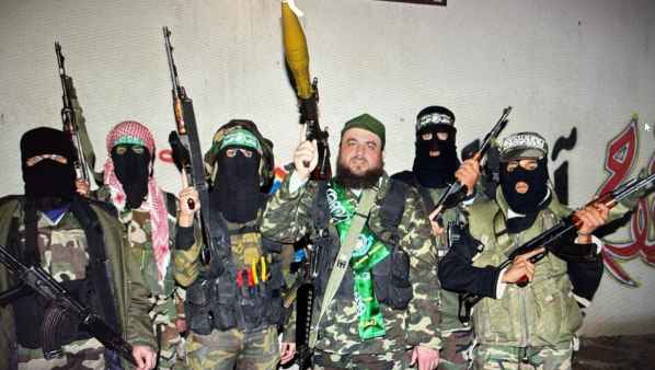 L’imam con il lanciarazzi e il suo braccio destro nell’ex convento L’imam con il lanciarazzi e il suo braccio destro nell’ex convento