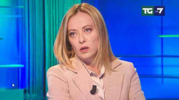 Meloni: “La difesa ha un costo ma produce libertà politica” Meloni: “La difesa ha un costo ma produce libertà politica”