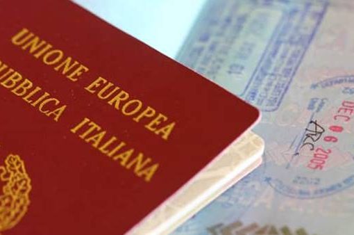 passaporto impronte digitali e controllo biometrico