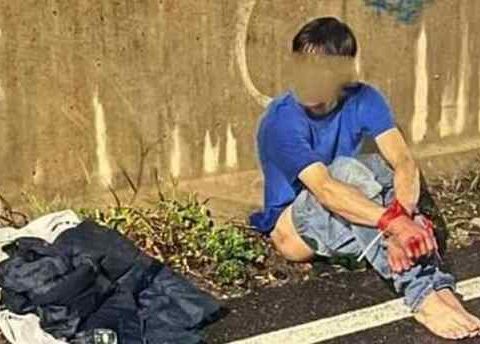 legato e seminudo in fuga dal campo rom