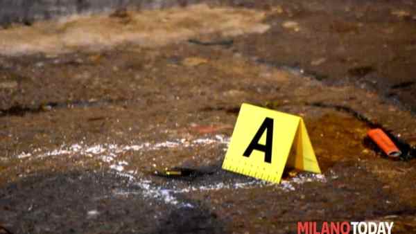 rapinato e minacciato da nordafricano con coccio di bottiglia vigilante spara da Imolaoggi.it rapinato e minacciato da nordafricano con coccio di bottiglia vigilante spara