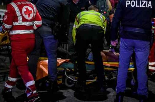 poliziotto accoltellato