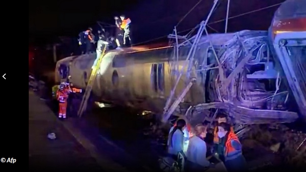 Treni deragliati in Spagna, vittime salgono a 39