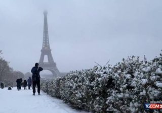 Parigi sotto la neve