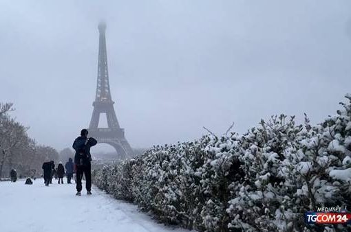 Parigi sotto la neve