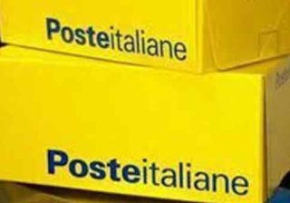 pacchi postali