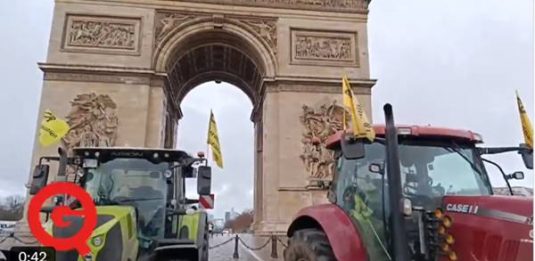 Parigi invasa dai trattori