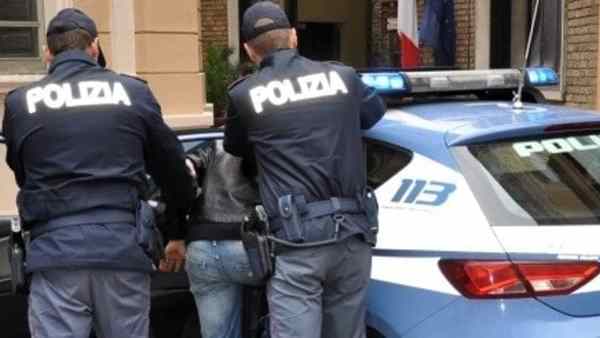 Polizia arresto