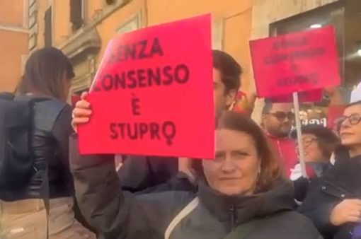 Roma, protesta contro il ddl stupri