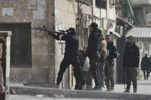 Siria, regime jihadista bombarda i curdi ad Aleppo