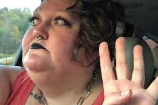 usa bibliotecaria arrestat