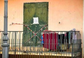 Bimba morta per sevizie e stenti