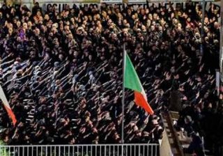 Saluto romano ad Acca Larentia