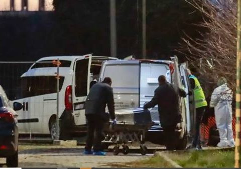 Orrore a Scandicci, donna decapitata