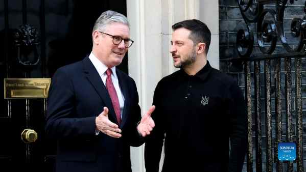 Starmer: “La Russia non vincerà questa guerra. Slava Ukraini”