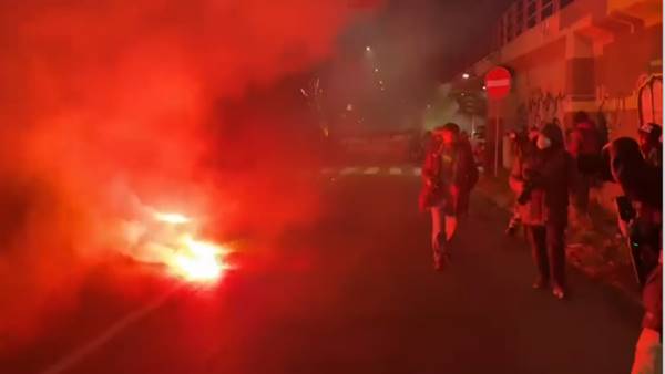 Violenze al corteo contro Milano Cortina
