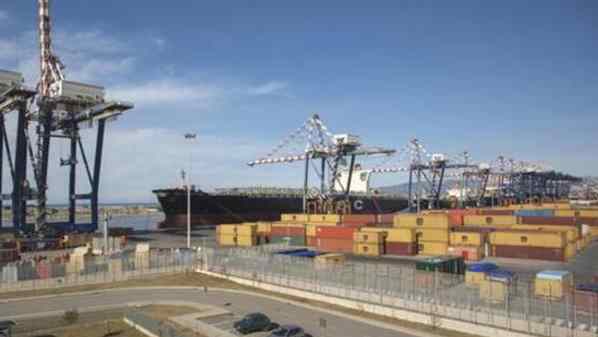 Container sospetti per Israele, ispezione Gdf nel porto di Gioia Tauro