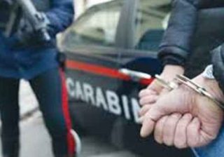 carabinieri arresto