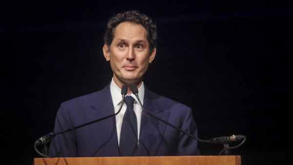 Eredità Agnelli, per John Elkann chiesto rinvio a giudizio anche per truffa