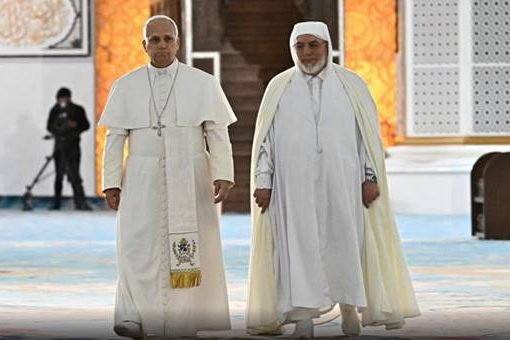 Algeri, Leone XIV in moschea