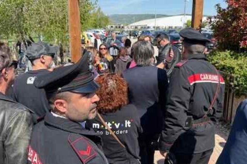 Attivisti di "Tumulto pride" contro evento di Futuro Nazionale