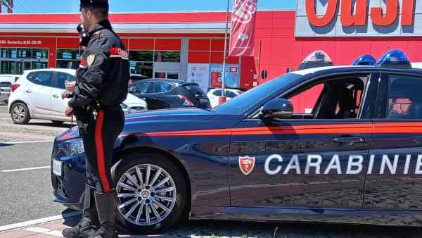 carabinieri supermercato Oasi a Zagarolo