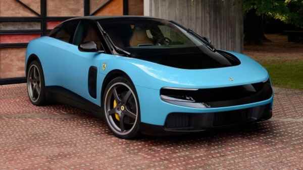 Ferrari elettrica Luce