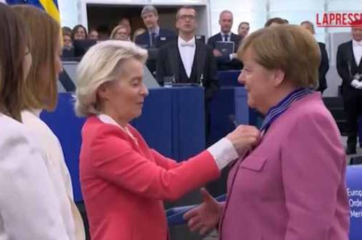 Premi dell'Ordine europeo al merito: insigniti Merkel e Parolin