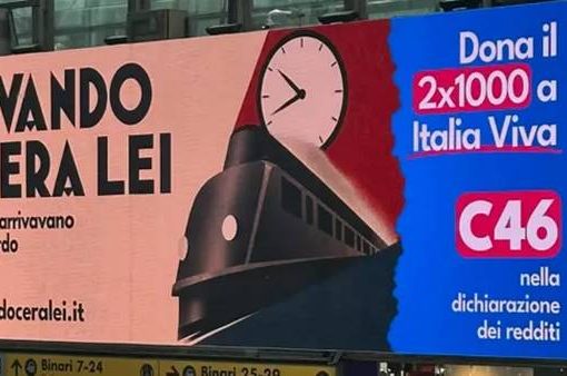 manifesti di Renzi contro Meloni