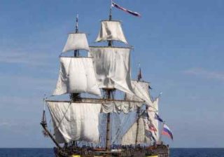 nave scuola TS Shtandart