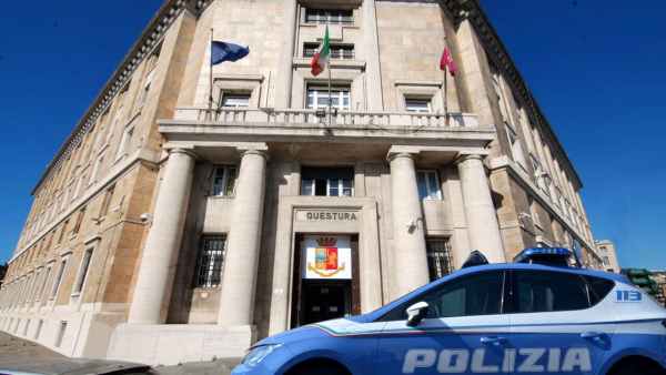 questura di Genova