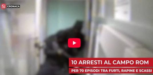 blitz dei carabinieri nel campo rom di Caivano