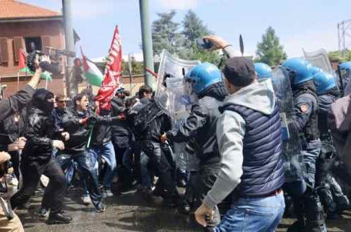 1 maggio Torino, antagonisti scatenati