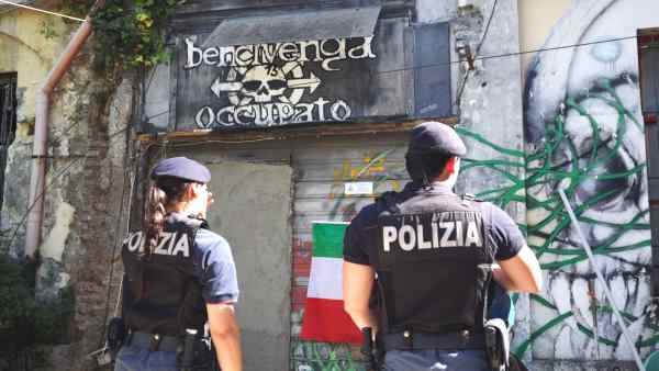centro anarchico 'Bencivenga Occupato'