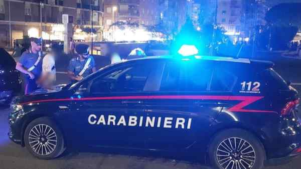 carabinieri auto