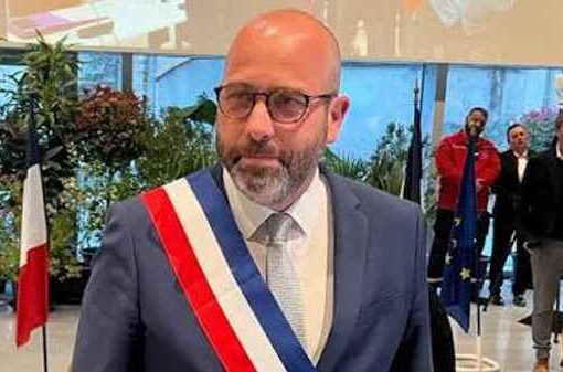 sindaco di Nimes Vincent Bouget