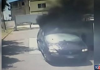 braccianti morti carbonizzati in un'auto ad Amendolara, nel Cosentino